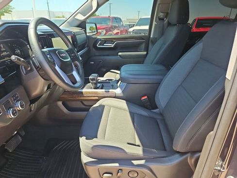 Used 2025 GMC Sierra 1500 Elevation w/ Preferred Package image 19