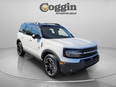 New 2025 Ford Bronco Sport Outer Banks w/ Outer Banks Tech Package+ image 5
