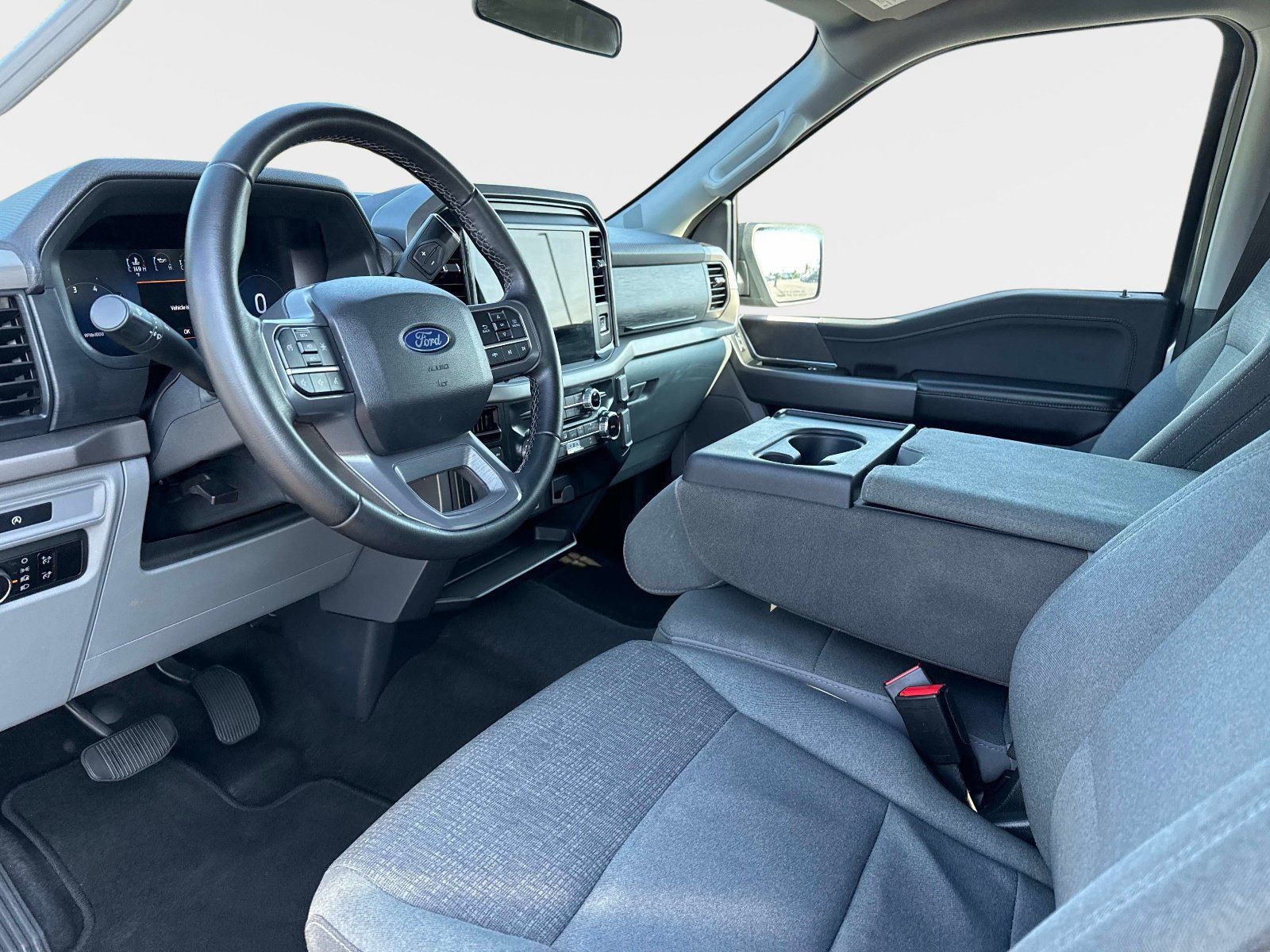 Used 2025 Ford F150 XLT w/ Equipment Group 301A Standard AWD/4WD image 33