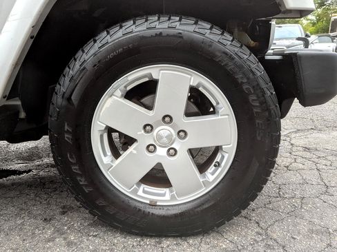 Used 2010 Jeep Wrangler Unlimited Sahara w/ Trailer Tow Group image 51