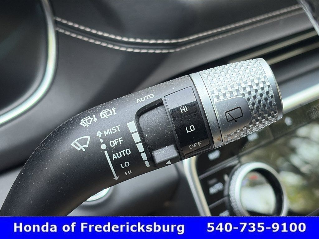 Used 2022 Genesis GV80 3.5T w/ Prestige Package 07 AWD/4WD image 11