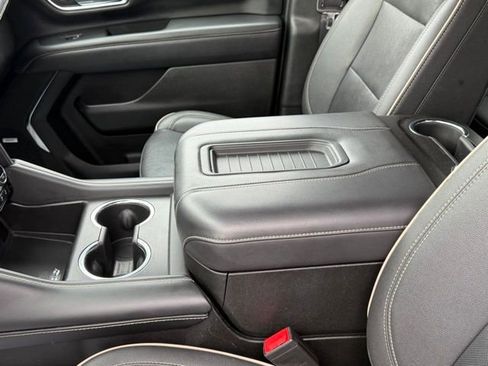 Certified 2023 Chevrolet Suburban Premier AWD/4WD image 37