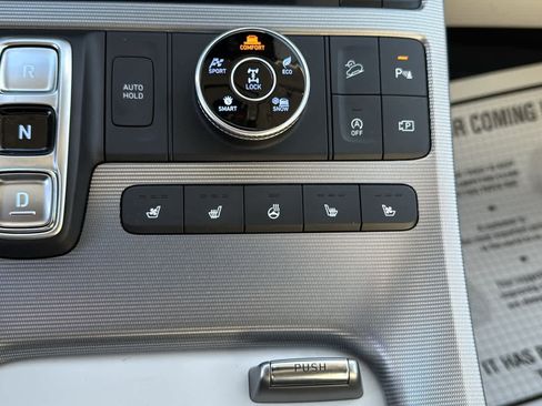 Used 2023 Hyundai Palisade Calligraphy image 22