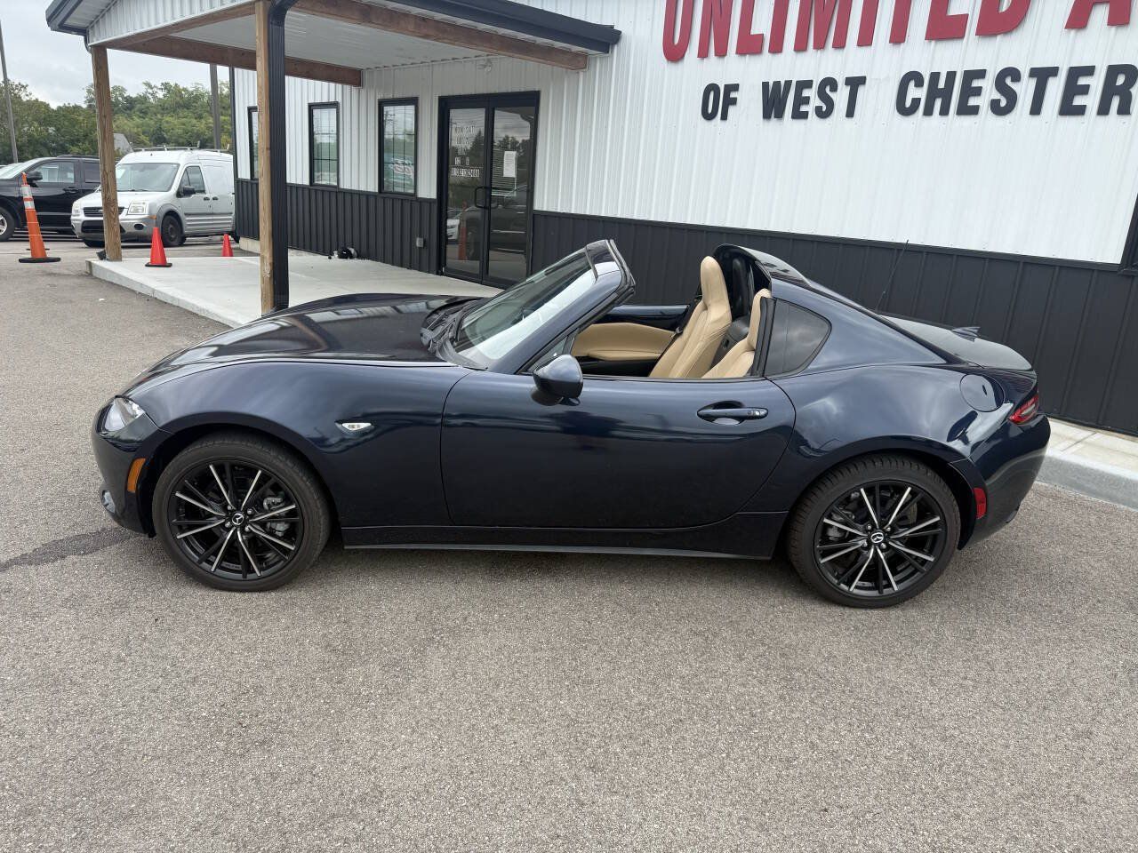 Used 2025 MAZDA MX-5 Miata RF Grand Touring RWD image 12