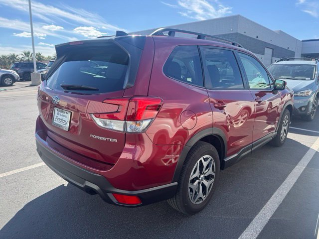 Used 2024 Subaru Forester Premium AWD/4WD image 3