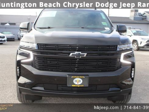 Used 2024 Chevrolet Suburban RST w/ Luxury Package image 2