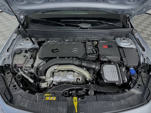 Used 2026 Mercedes-Benz GLB 250 4MATIC image 30