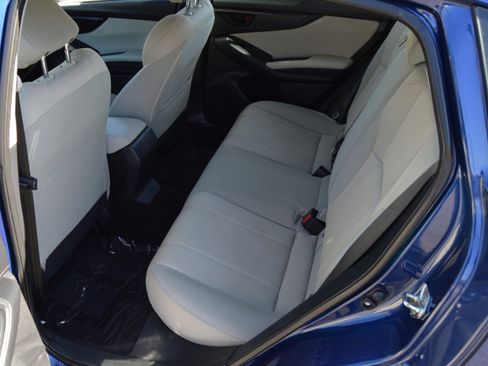 Used 2018 Subaru Impreza 2.0i Premium image 14