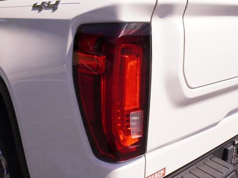 Used 2024 GMC Sierra 1500 SLT w/ SLT Premium Plus Package AWD/4WD image 37