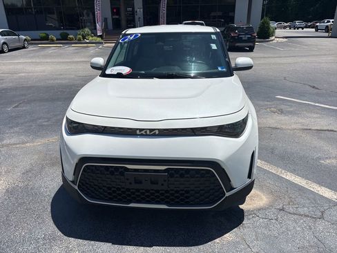 Used 2024 Kia Soul LX w/ Option Group 015 FWD image 8