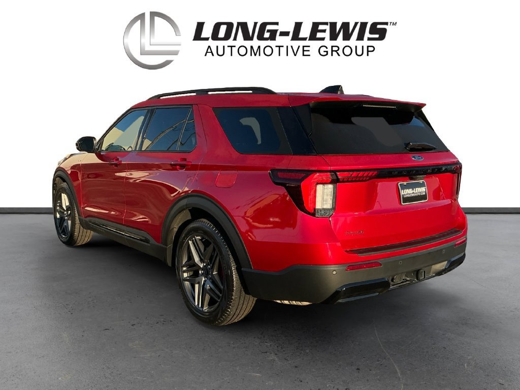 Certified 2025 Ford Explorer ST-Line w/ Premium Package RWD image 4