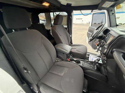 Used 2015 Jeep Wrangler Unlimited Sport w/ Quick Order Package 24S image 24