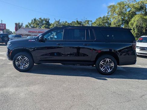 Certified 2025 Chevrolet Suburban Z71 AWD/4WD image 7