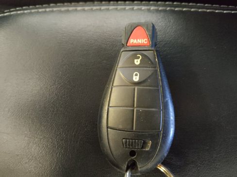 Used 2020 Jeep Cherokee Latitude FWD image 32
