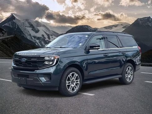 Certified 2025 Ford Expedition Active AWD/4WD image 1