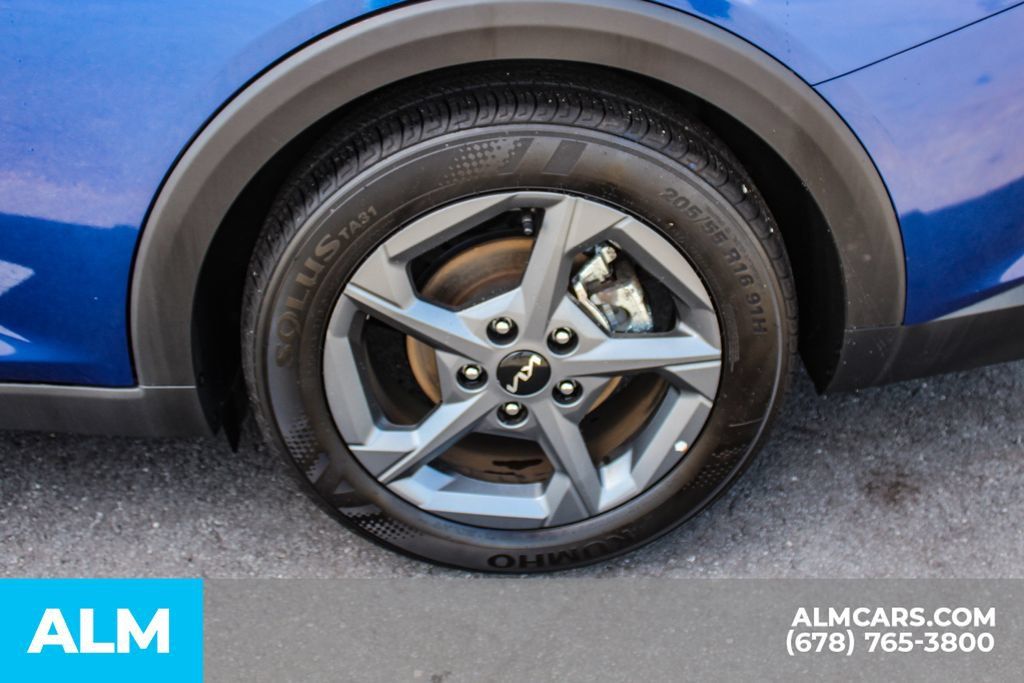 Used 2025 Kia K4 FWD image 15