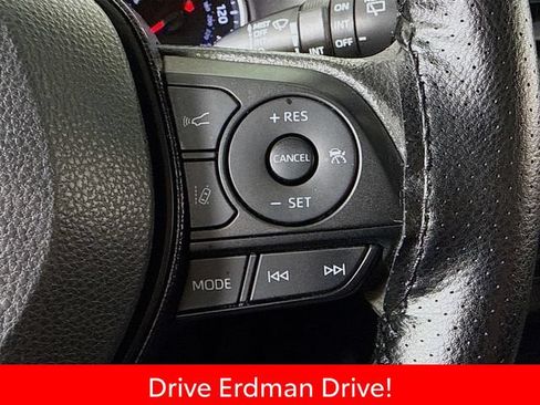 Used 2021 Toyota RAV4 XLE FWD image 14