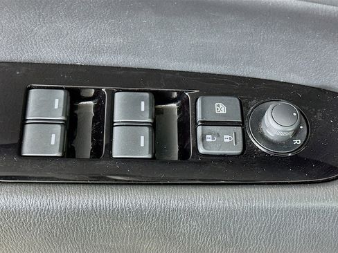 Used 2025 MAZDA CX-5 AWD 2.5 S w/ Preferred Package image 15