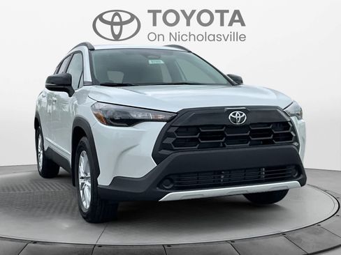 New 2026 Toyota Corolla Cross LE AWD/4WD image 7