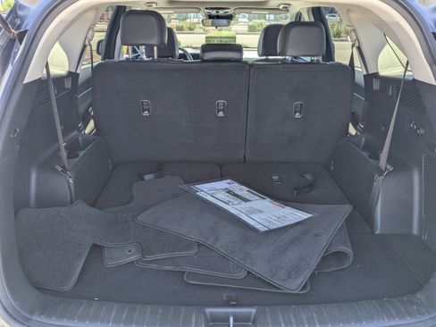 Certified 2024 Kia Sorento S w/ Panoramic Sunroof Package FWD image 10