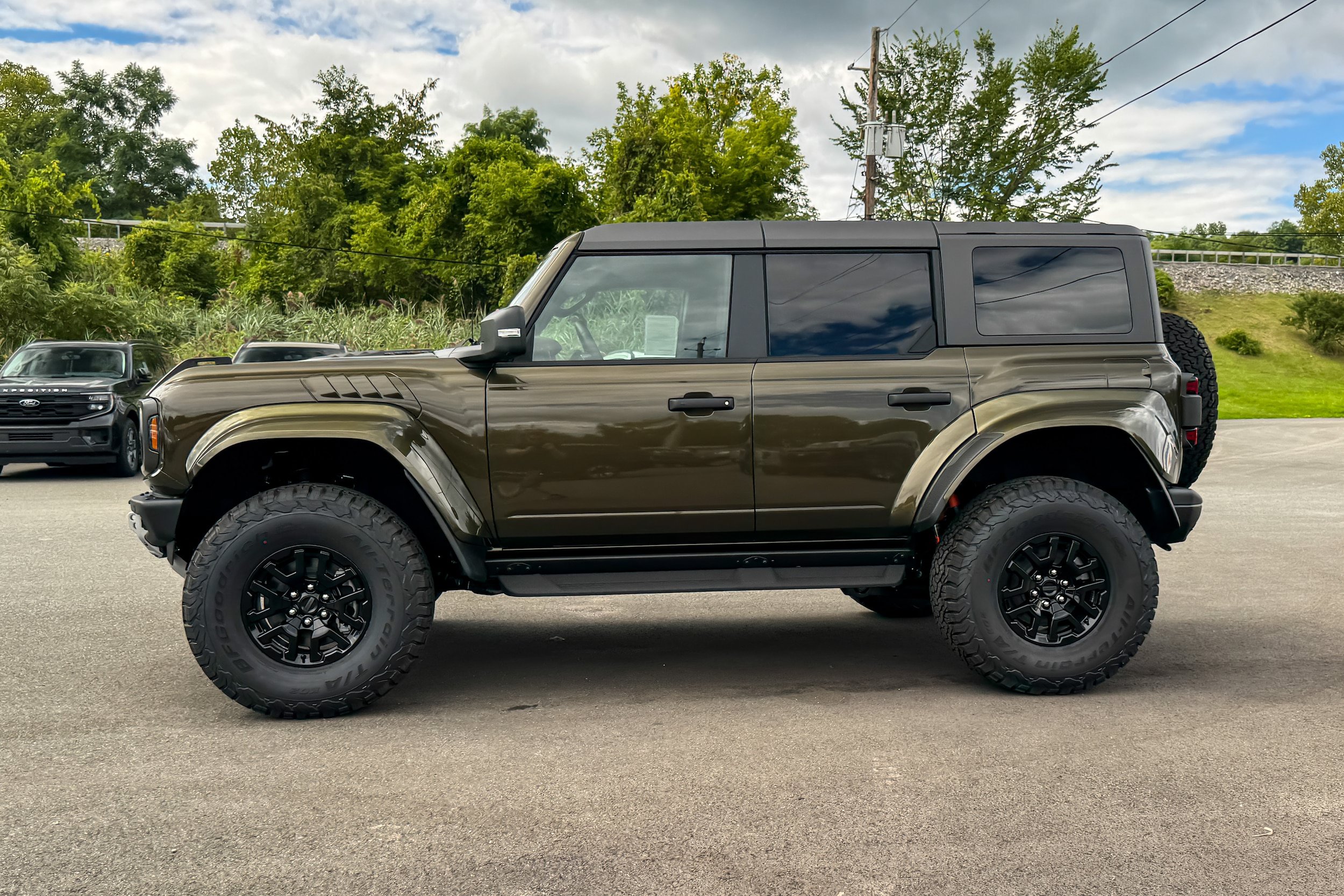 New 2026 Ford Bronco Raptor AWD/4WD image 6