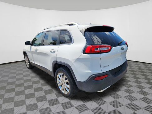 Used 2017 Jeep Cherokee Limited AWD/4WD image 3