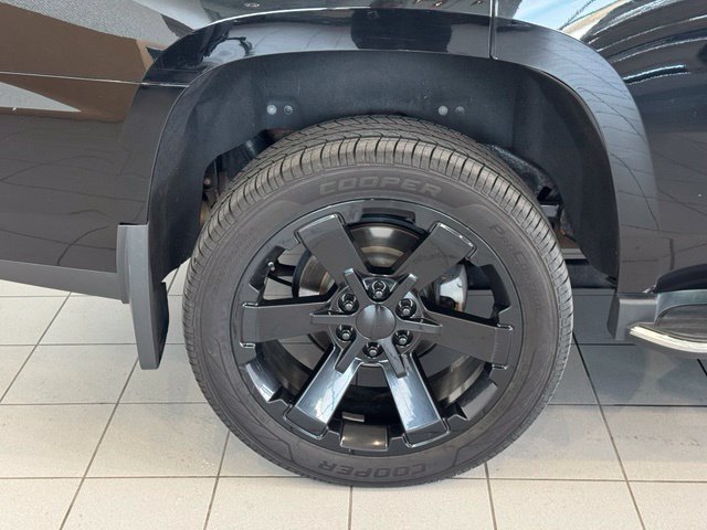 Used 2017 GMC Yukon SLT AWD/4WD image 40