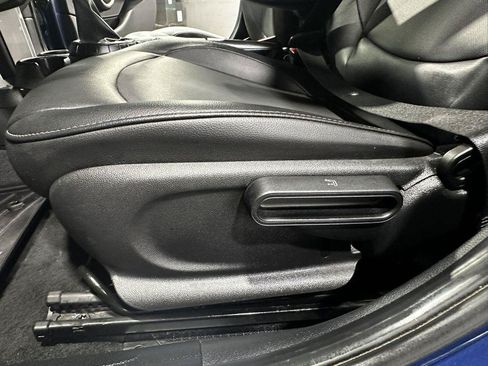 Used 2015 MINI Cooper 4-Door Hardtop FWD image 19