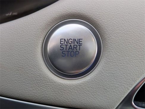 Used 2022 Hyundai Palisade Limited image 19