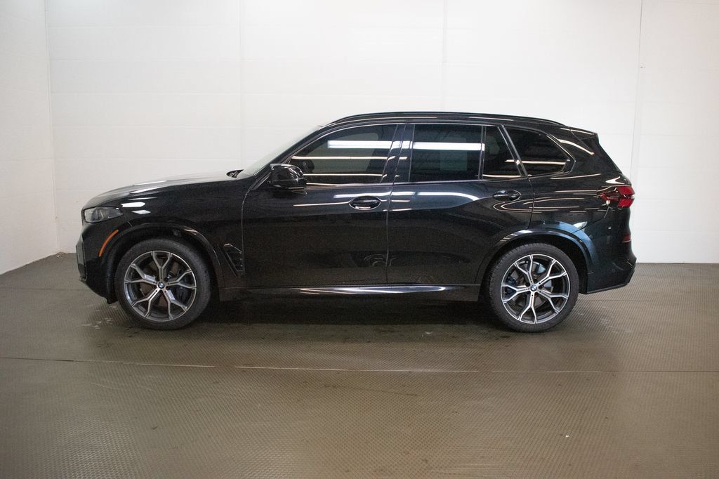 Used 2025 BMW X5 M60i w/ Climate Comfort Package AWD/4WD image 7