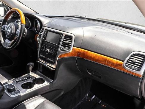 Used 2012 Jeep Grand Cherokee Overland AWD/4WD image 25