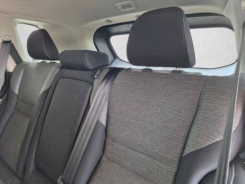 Used 2022 Nissan Rogue SV FWD image 13