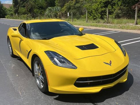 Used 2017 Chevrolet Corvette Stingray Coupe w/ 2LT Preferred Equipment Group RWD image 4