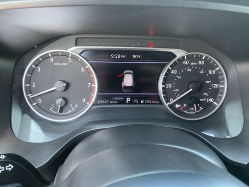 Used 2024 Nissan Rogue SV FWD image 31