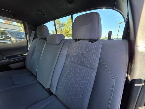 Used 2019 Toyota Tacoma TRD Sport image 19