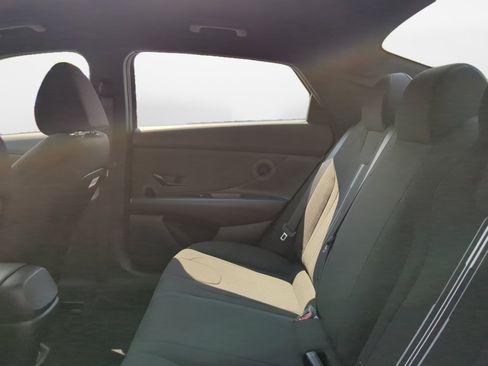 Certified 2025 Hyundai Elantra Sport FWD image 15