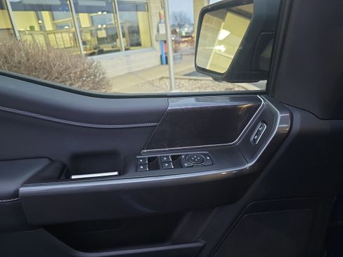 Used 2022 Ford F150 XLT w/ Equipment Group 302A High AWD/4WD image 18