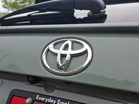 Certified 2023 Toyota RAV4 XLE Premium AWD/4WD image 32