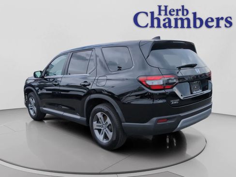 Used 2023 Honda Pilot EX-L image 3