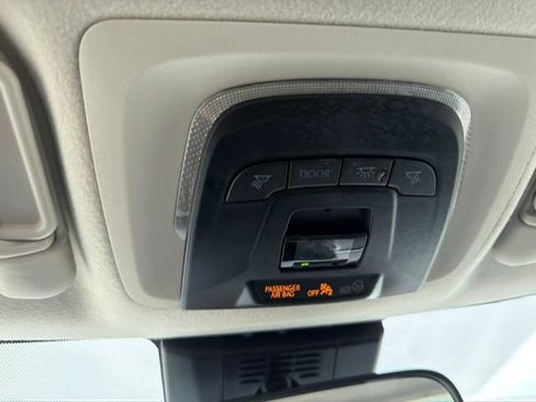 Used 2024 Toyota Corolla LE FWD image 53