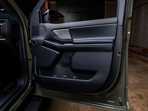 Used 2025 Ford Expedition Tremor image 39