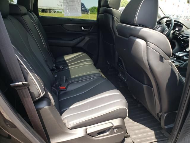 Used 2024 Acura MDX w/ Advance Package AWD/4WD image 17