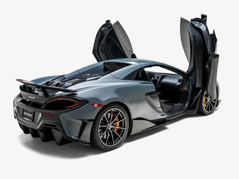 Used 2020 McLaren 600LT Spider RWD image 16
