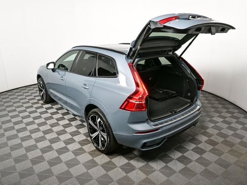Used 2022 Volvo XC60 T8 R-Design w/ Advanced Package image 31