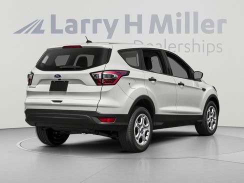 Used 2018 Ford Escape SE AWD/4WD image 2