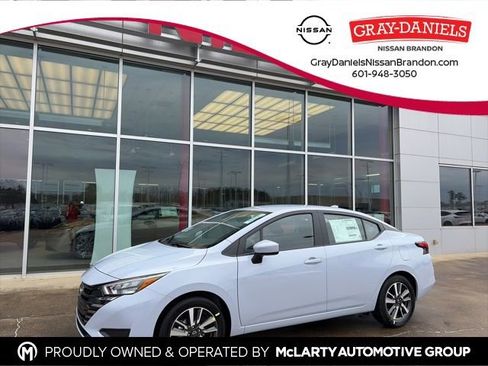 New 2025 Nissan Versa SV image 1