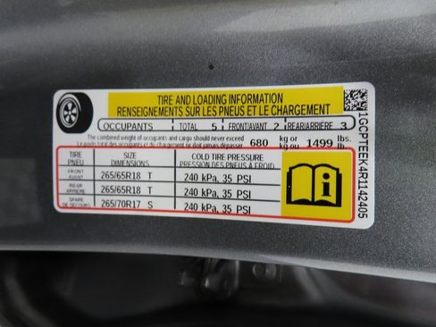 Used 2024 Chevrolet Colorado Trail Boss w/ Advanced Trailering Package image 51