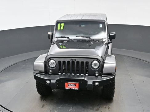 Used 2017 Jeep Wrangler Sahara image 36
