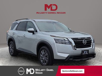Used 2025 Nissan Pathfinder SV