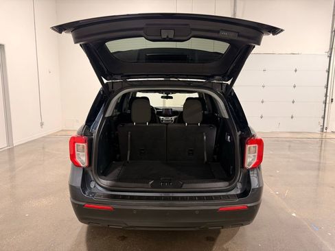 Used 2022 Ford Explorer XLT image 9